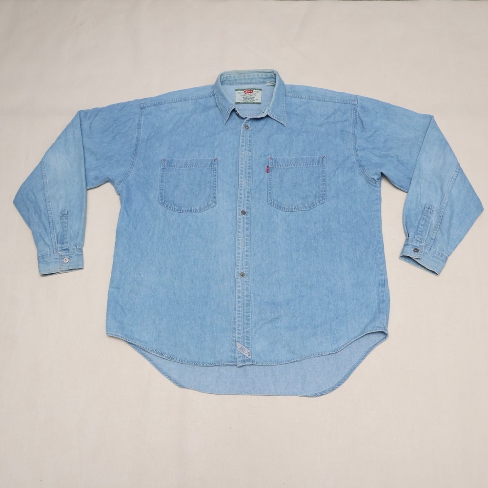 Vintage Levi’s SilverTab Denim Shirt XL Light Wash Baggy 90s Y2K Two Pocket